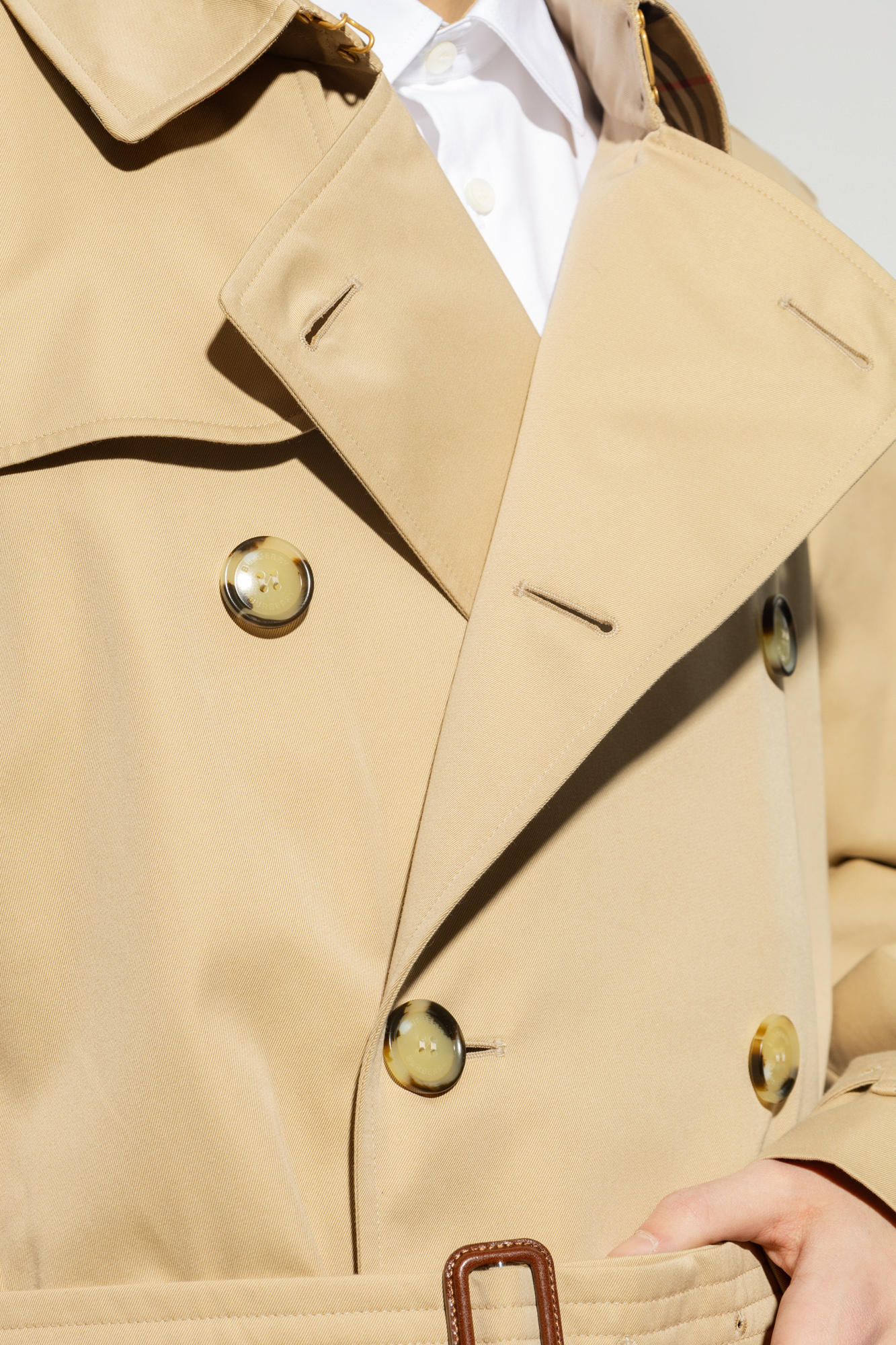 Burberry kensington double shop breasted trench coat